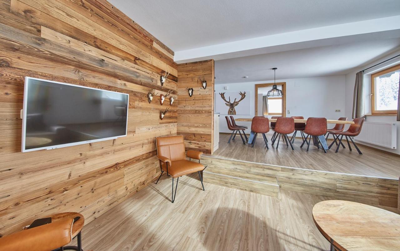 Glemm Lodge Apartments - Joker Card Im Sommer Inklusive Saalbach-Hinterglemm Bagian luar foto